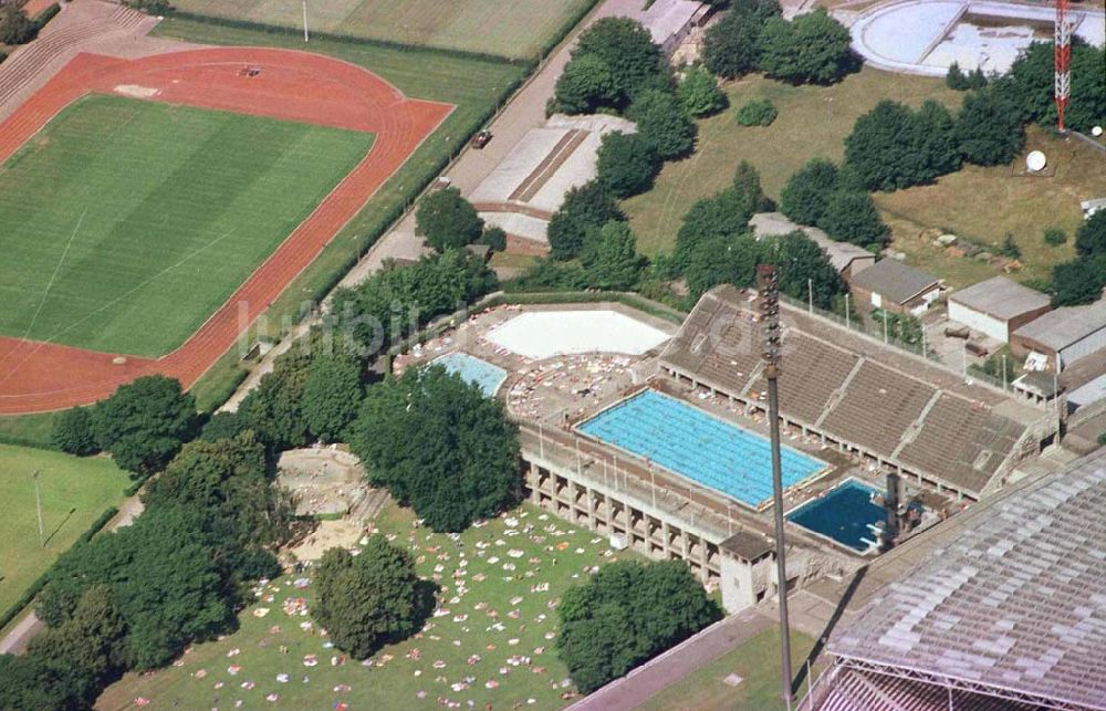 Luftbild Berlin - Areal des Berliner Olypiastadions auf dem Olymiapark Berlin vor dem Umbau / Modernisierung durch die WALTER BAU AG