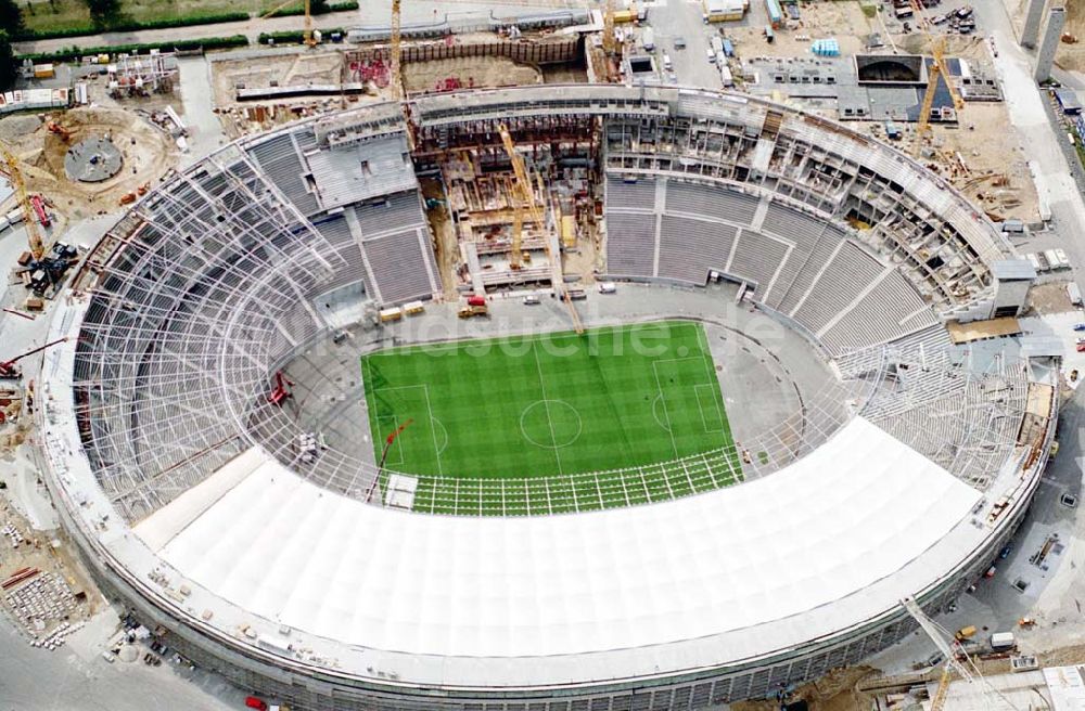 Berlin aus der Vogelperspektive: Areal des Berliner Olypiastadions auf dem Olymiapark Berlin während des Umbaus / Modernisierung durch die WALTER BAU AG