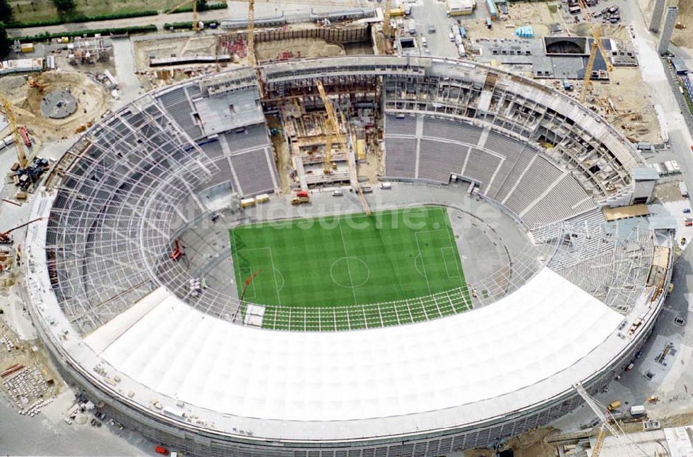 Berlin aus der Vogelperspektive: Areal des Berliner Olypiastadions auf dem Olymiapark Berlin während des Umbaus / Modernisierung durch die WALTER BAU AG