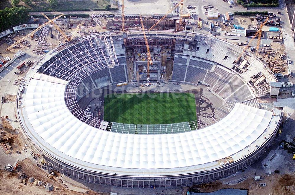 Luftbild Berlin - Areal des Berliner Olypiastadions auf dem Olymiapark Berlin während des Umbaus / Modernisierung durch die WALTER BAU AG