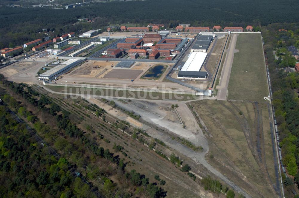 BRANDENBURG von oben - Areal der JVA Justizvollzugsanstalt Brandenburg a. d. Havel