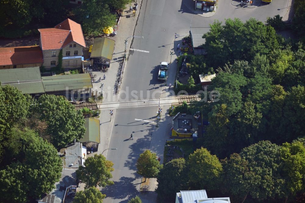 Luftaufnahme Berlin - Areal Prinzessinnenstraße / Bahnhofstraße an der Bahnstrecke Dresdner Bahn zum S- Bahnhof Lichtenrade in Berlin