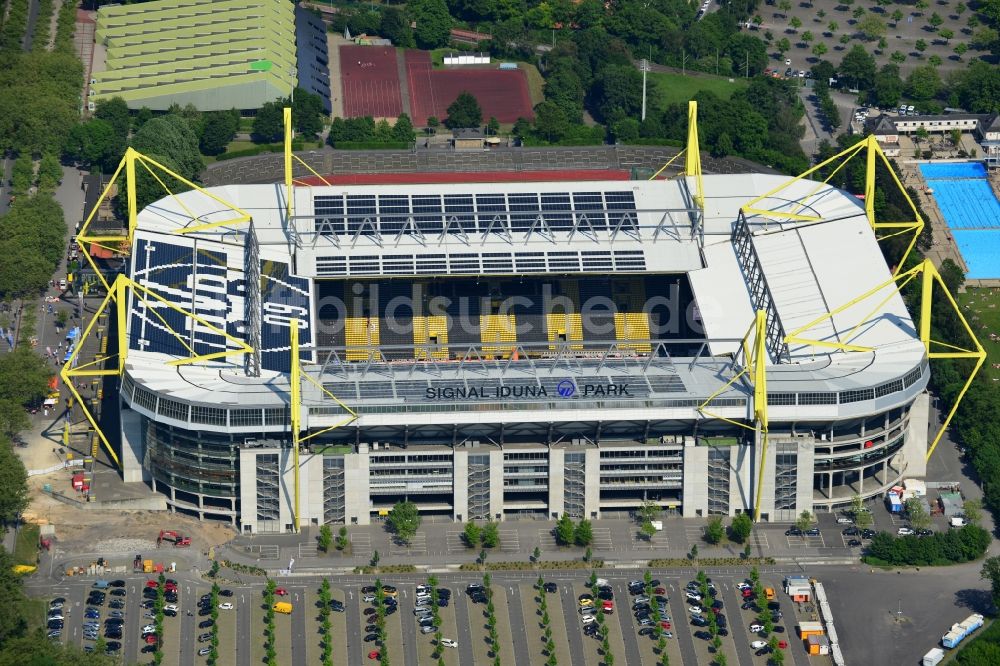 Dortmund aus der Vogelperspektive: Arena des Borussia Borusseum , dem Stadion Signal Iduna Park in Dortmund im Bundesland Nordrhein-Westfalen