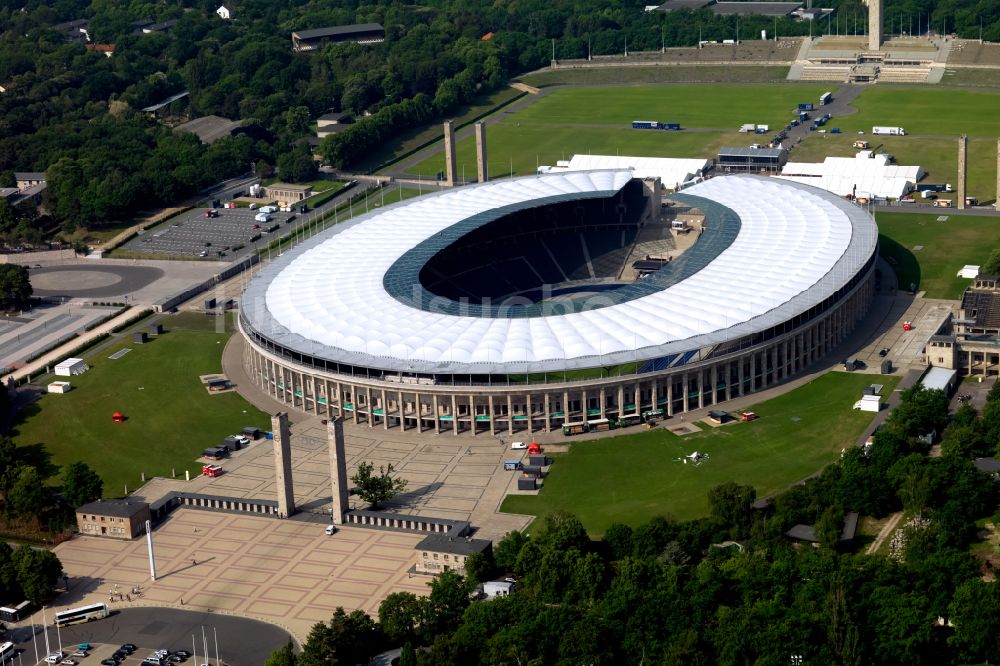 Luftaufnahme Berlin - Arena des Stadion Olympiastadion in Berlin