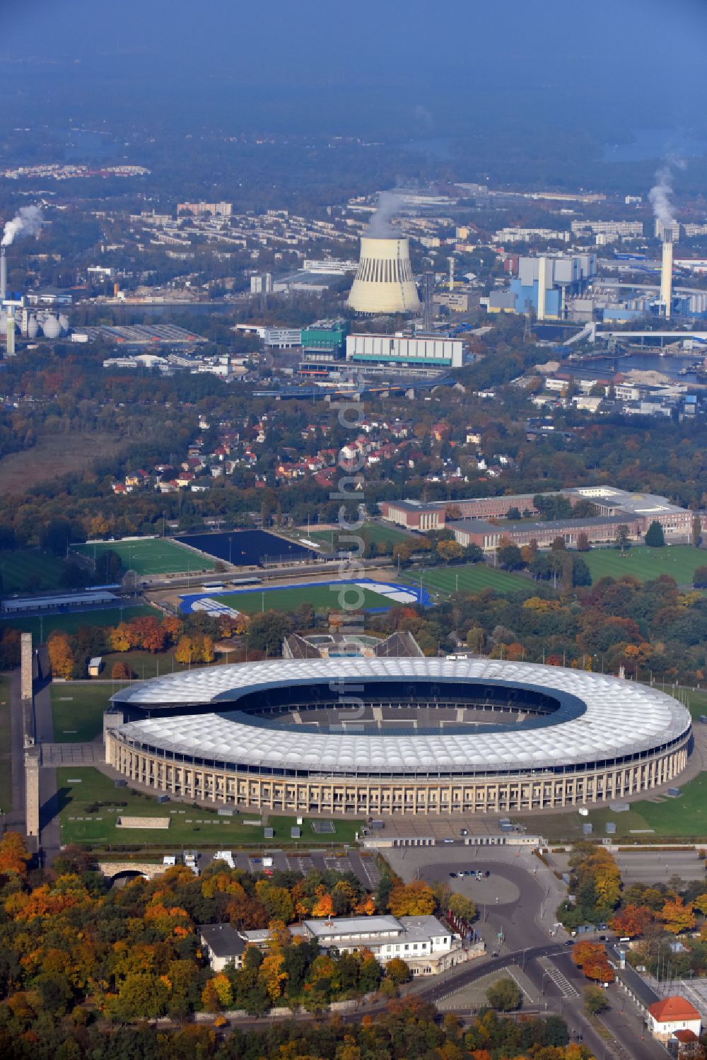 Luftbild Berlin - Arena des Stadion Olympiastadion in Berlin