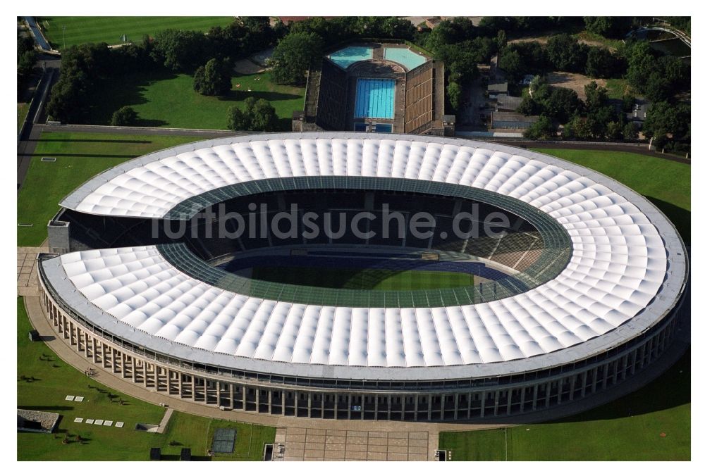 Luftbild Berlin - Arena des Stadion Olympiastadion in Berlin