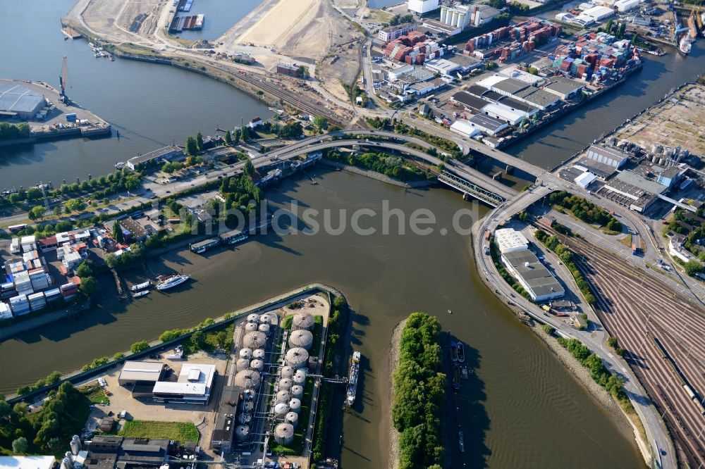 Hamburg aus der Vogelperspektive: Argentinienknoten in Hamburg-Mitte / Steinwerder