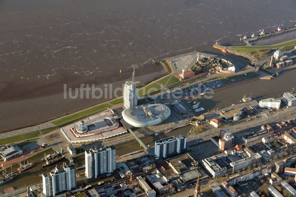 Bremerhaven von oben - Atlantic Hotel Sail City und Klimahaus in Bremerhaven im Bundesland Bremen