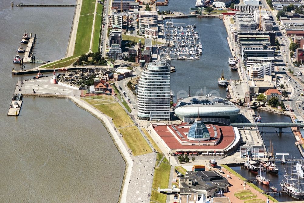 Bremerhaven von oben - Atlantic Hotel Sail City und Klimahaus in Bremerhaven im Bundesland Bremen