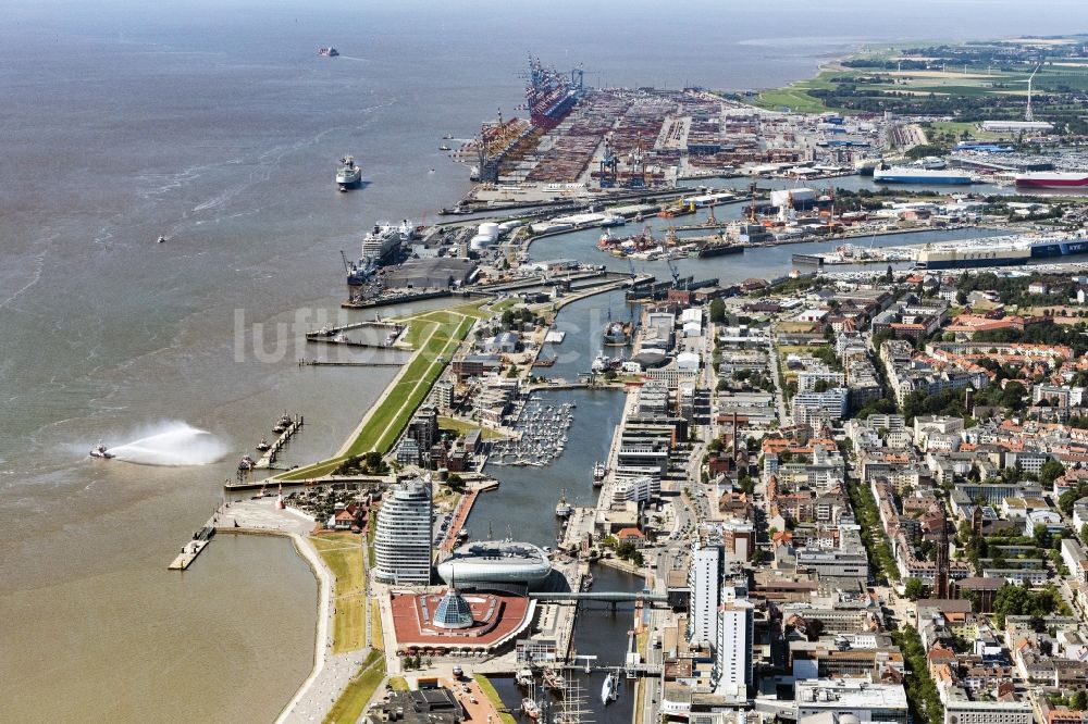 Luftbild Bremerhaven - Atlantic Hotel Sail City und Klimahaus in Bremerhaven im Bundesland Bremen