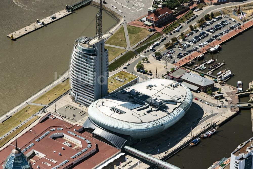 Bremerhaven aus der Vogelperspektive: Atlantic Hotel Sail City und Klimahaus in Bremerhaven im Bundesland Bremen