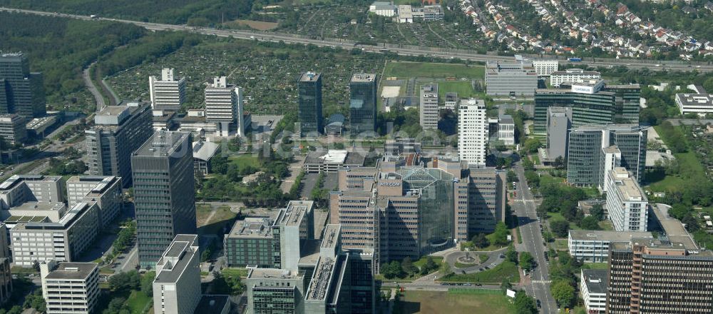 Frankfurt am Main von oben - Atricom Bürohaus in Frankfurt-Niederrad