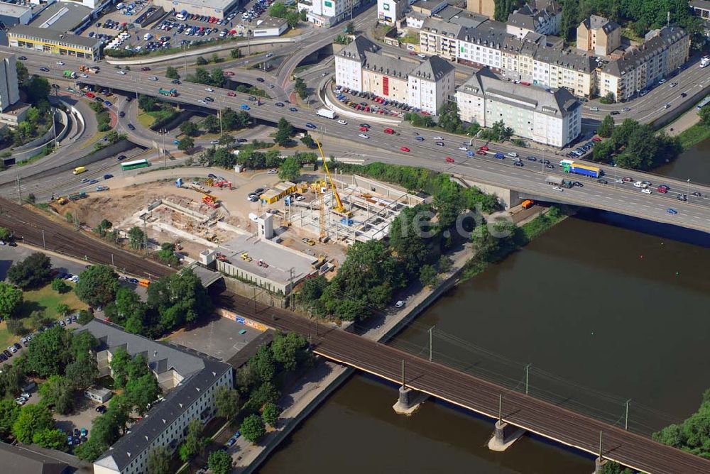 Luftaufnahme Koblenz - au eines Handelszentrums auf dem ehemaligen Parkplatz an der Fischelstraße / Weisse Gasse / B9 Brücke in Koblenz