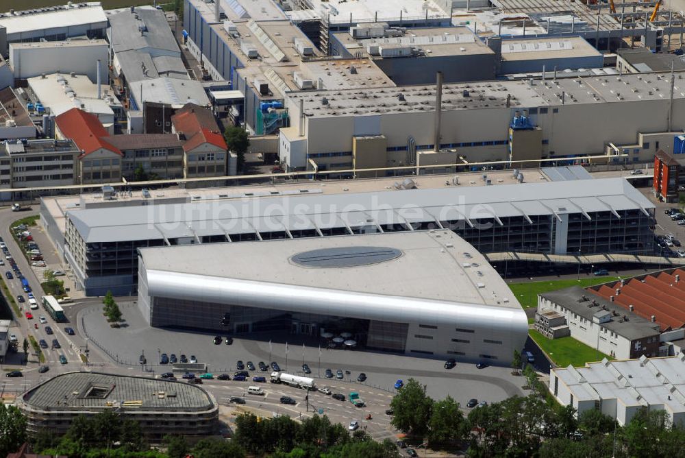 Luftaufnahme Neckarsulm - Audi Forum Neckarsulm und Parkhaus