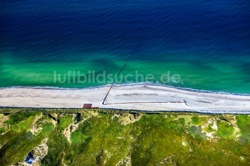 Sylt aus der Vogelperspektive: Aufschüttung der Sandstrand- Landschaft Strandaufspülung in Sylt im Bundesland Schleswig-Holstein, Deutschland