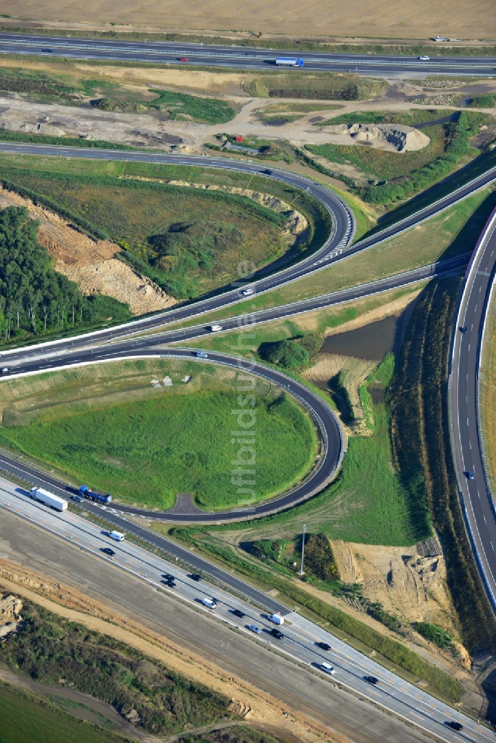 Schwanebeck von oben - Aus- und Umbauarbeiten am Autobahndreieck AD Schwanebeck / Kreuz Barnim an der Autobahn A10 und A11 bei Schwanebeck in Brandenburg