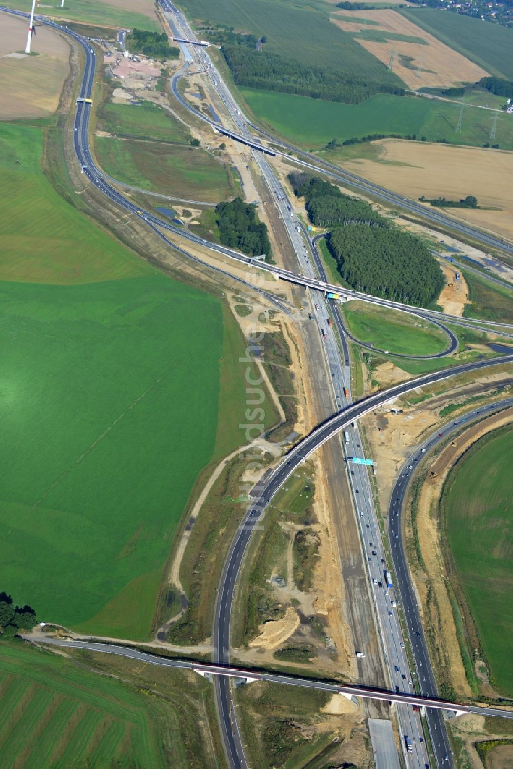 Luftaufnahme Schwanebeck - Aus- und Umbauarbeiten am Autobahndreieck AD Schwanebeck / Kreuz Barnim an der Autobahn A10 und A11 bei Schwanebeck in Brandenburg