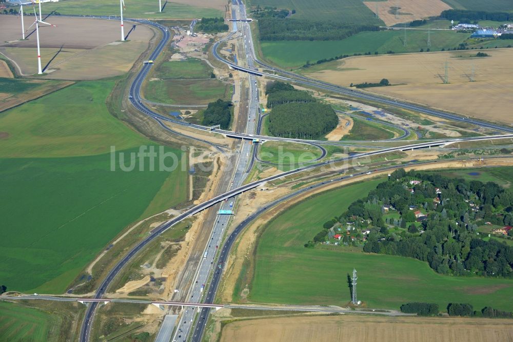 Schwanebeck von oben - Aus- und Umbauarbeiten am Autobahndreieck AD Schwanebeck / Kreuz Barnim an der Autobahn A10 und A11 bei Schwanebeck in Brandenburg