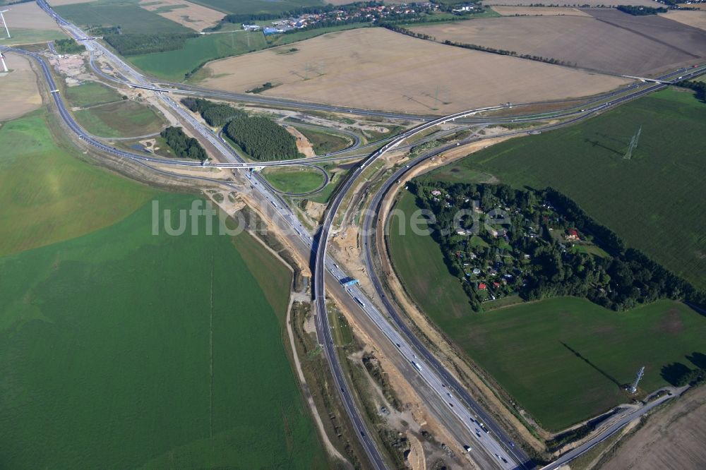 Schwanebeck von oben - Aus- und Umbauarbeiten am Autobahndreieck AD Schwanebeck / Kreuz Barnim an der Autobahn A10 und A11 bei Schwanebeck in Brandenburg