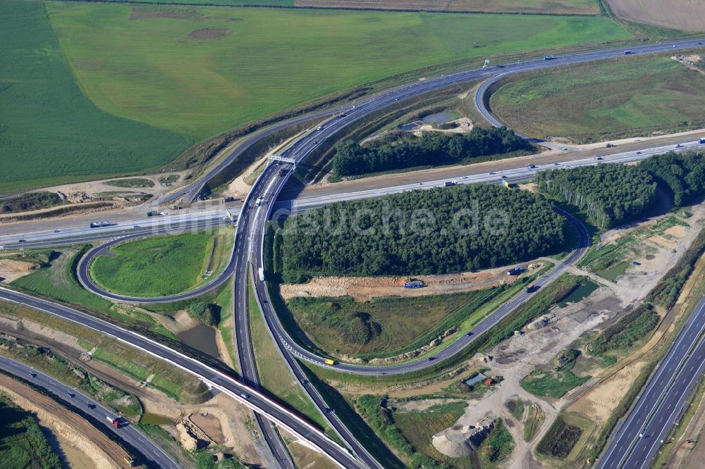 Schwanebeck von oben - Aus- und Umbauarbeiten am Autobahndreieck AD Schwanebeck / Kreuz Barnim an der Autobahn A10 und A11 bei Schwanebeck in Brandenburg