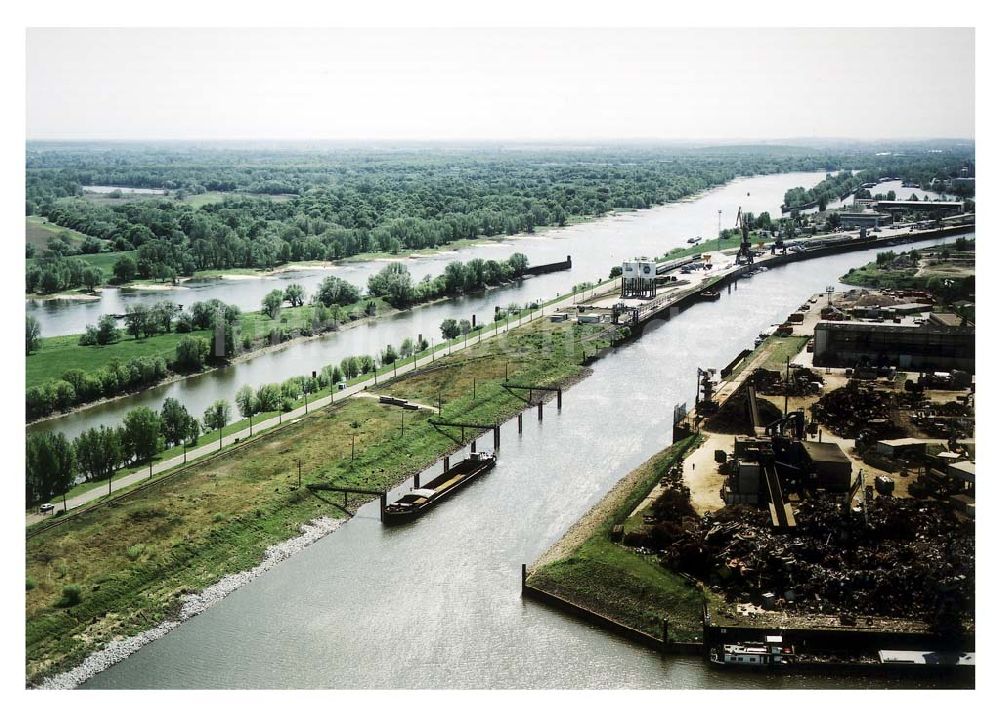 Magdeburg / Sachsen - Anhalt von oben - Ausbau des Abstiegskanales am Binnenhafen Magdeburg in Sachsen - Anhalt