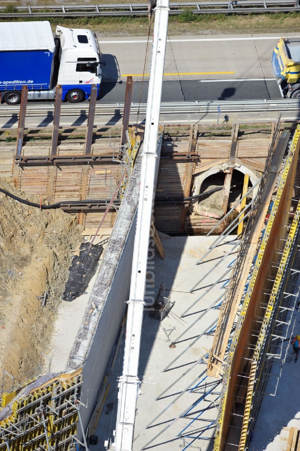 Luftaufnahme Dittersdorf - Ausbau- Arbeiten und Baustellen an der Streckenführung der BAB Bundesautobahn A9 bei Dittersdorf in Thüringen