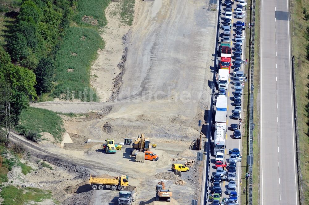 Dittersdorf aus der Vogelperspektive: Ausbau- Arbeiten und Baustellen an der Streckenführung der BAB Bundesautobahn A9 bei Dittersdorf in Thüringen