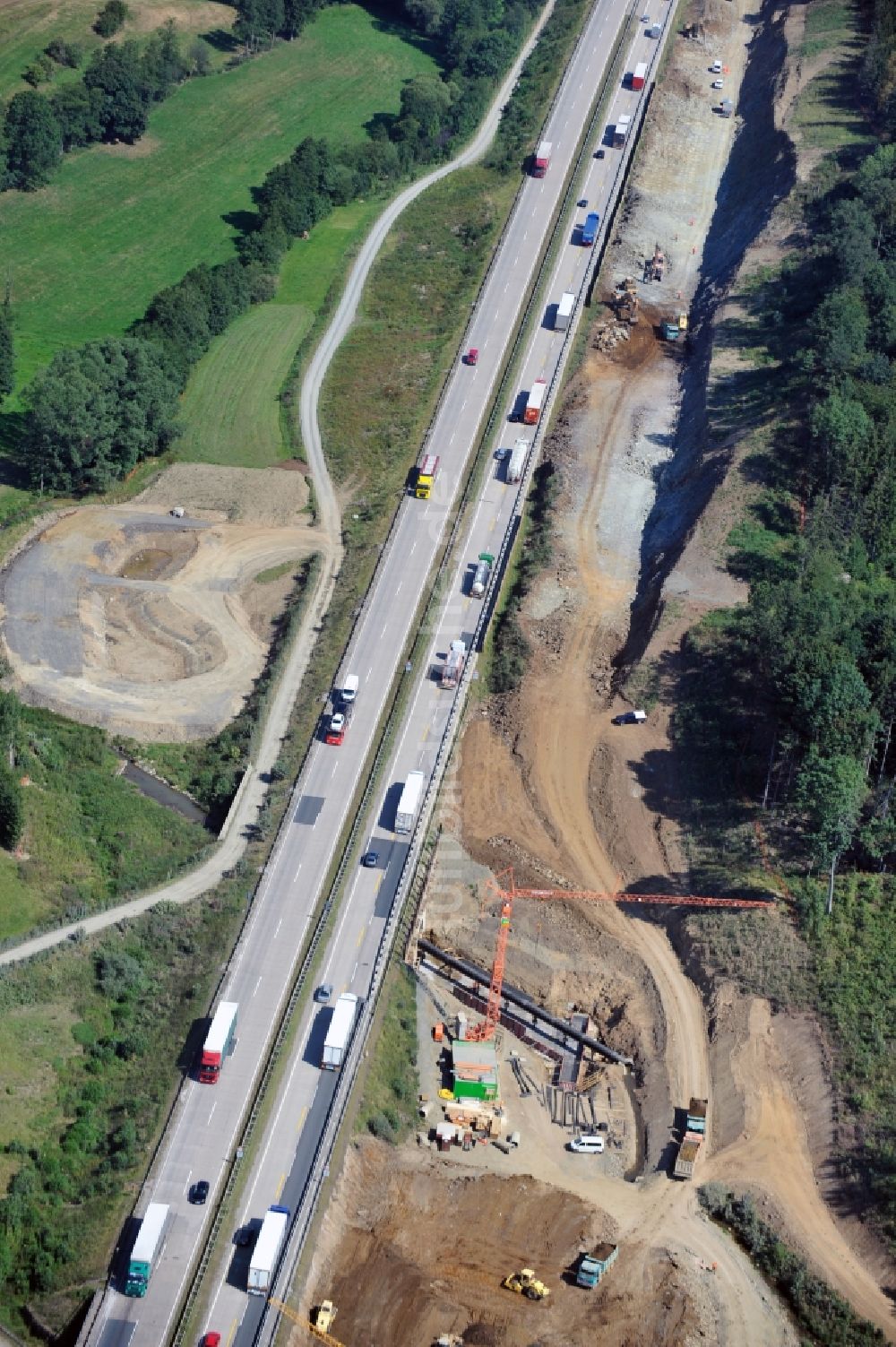 Luftaufnahme Görkwitz - Ausbau- Arbeiten und Baustellen an der Streckenführung der BAB Bundesautobahn A9 bei Görkwitz in Thüringen