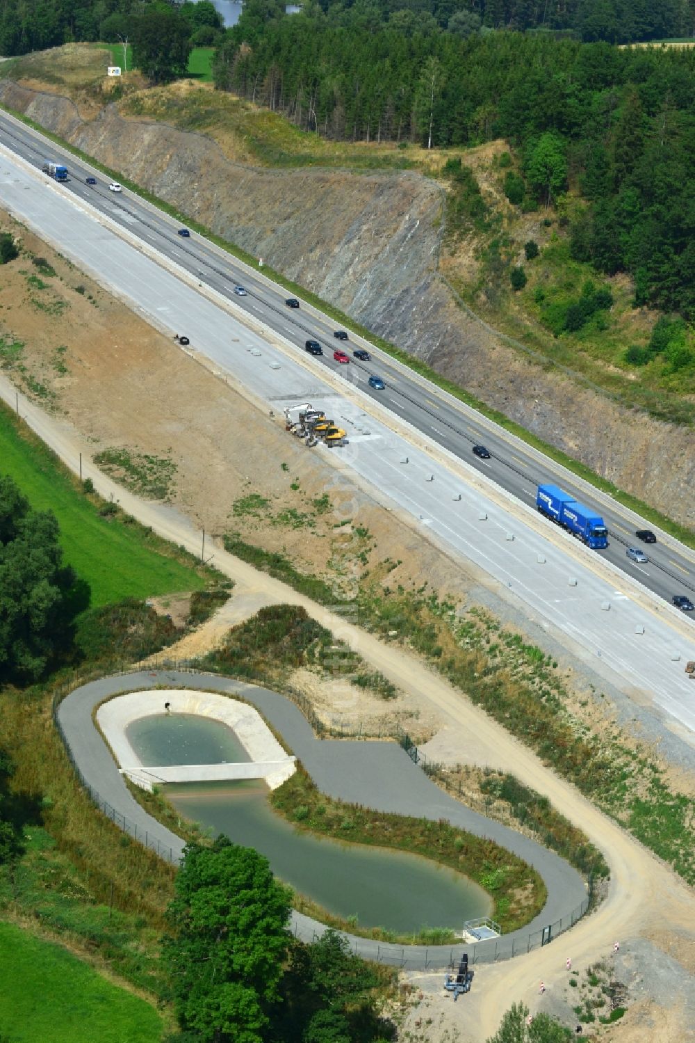 Luftaufnahme Görkwitz - Ausbau- Arbeiten und Baustellen an der Streckenführung der BAB Bundesautobahn A9 bei Görkwitz in Thüringen