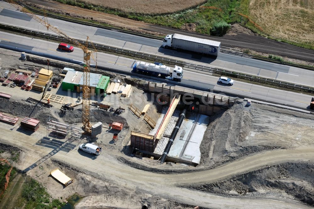 Köthnitz aus der Vogelperspektive: Ausbau- Arbeiten und Baustellen an der Streckenführung der BAB Bundesautobahn A9 bei Köthnitz in Thüringen