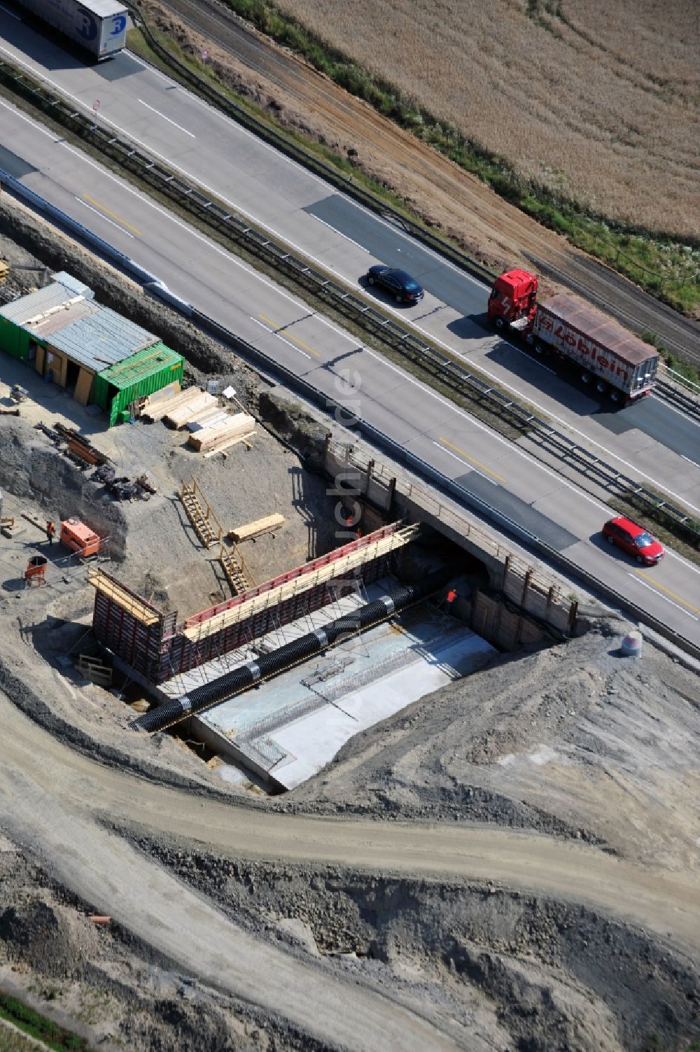 Luftbild Köthnitz - Ausbau- Arbeiten und Baustellen an der Streckenführung der BAB Bundesautobahn A9 bei Köthnitz in Thüringen