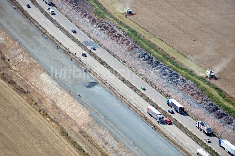 Lemnitz von oben - Ausbau- Arbeiten und Baustellen an der Streckenführung der BAB Bundesautobahn A9 bei Lemnitz in Thüringen