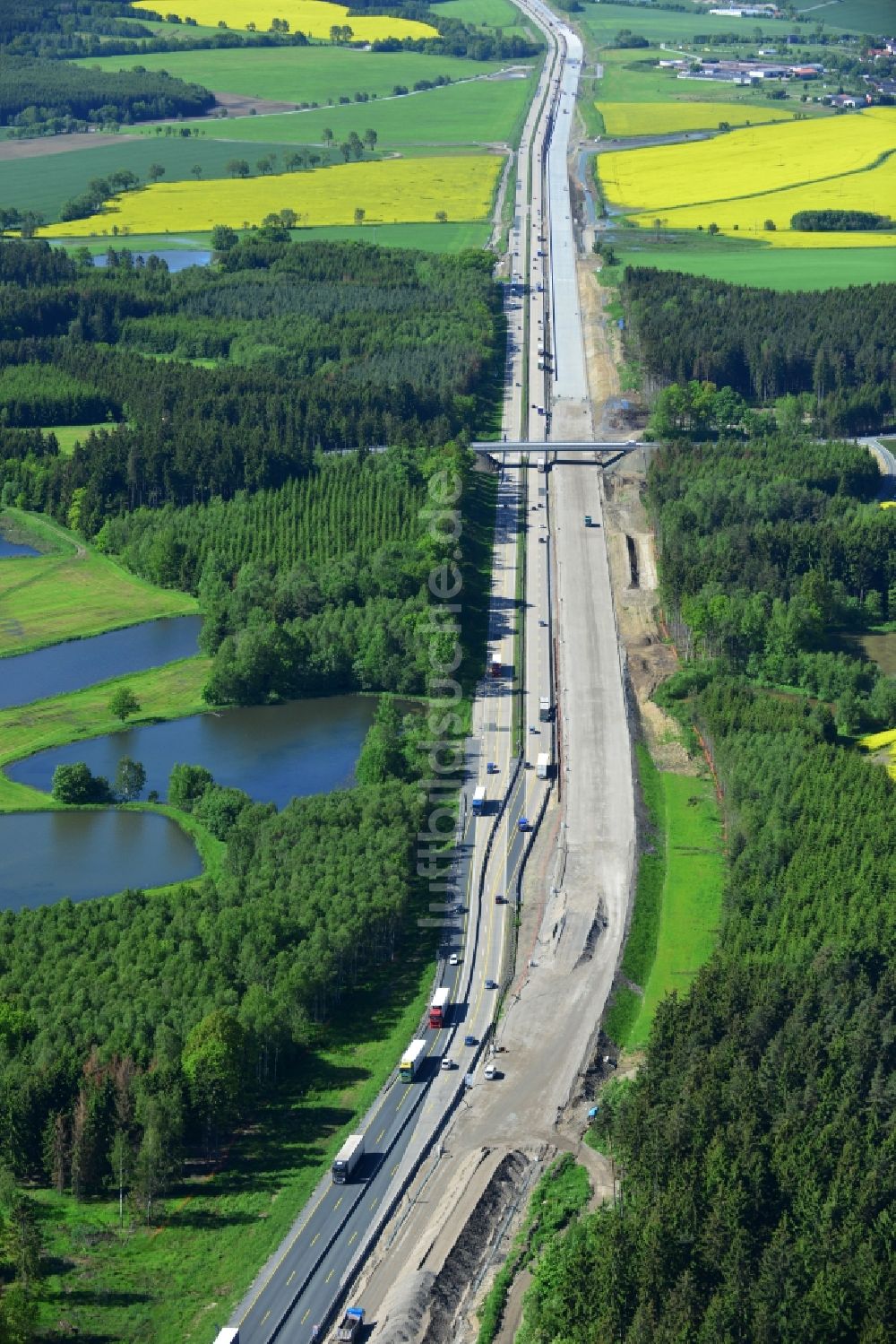 Luftaufnahme Lemnitz - Ausbau- Arbeiten und Baustellen an der Streckenführung der BAB Bundesautobahn A9 bei Lemnitz in Thüringen