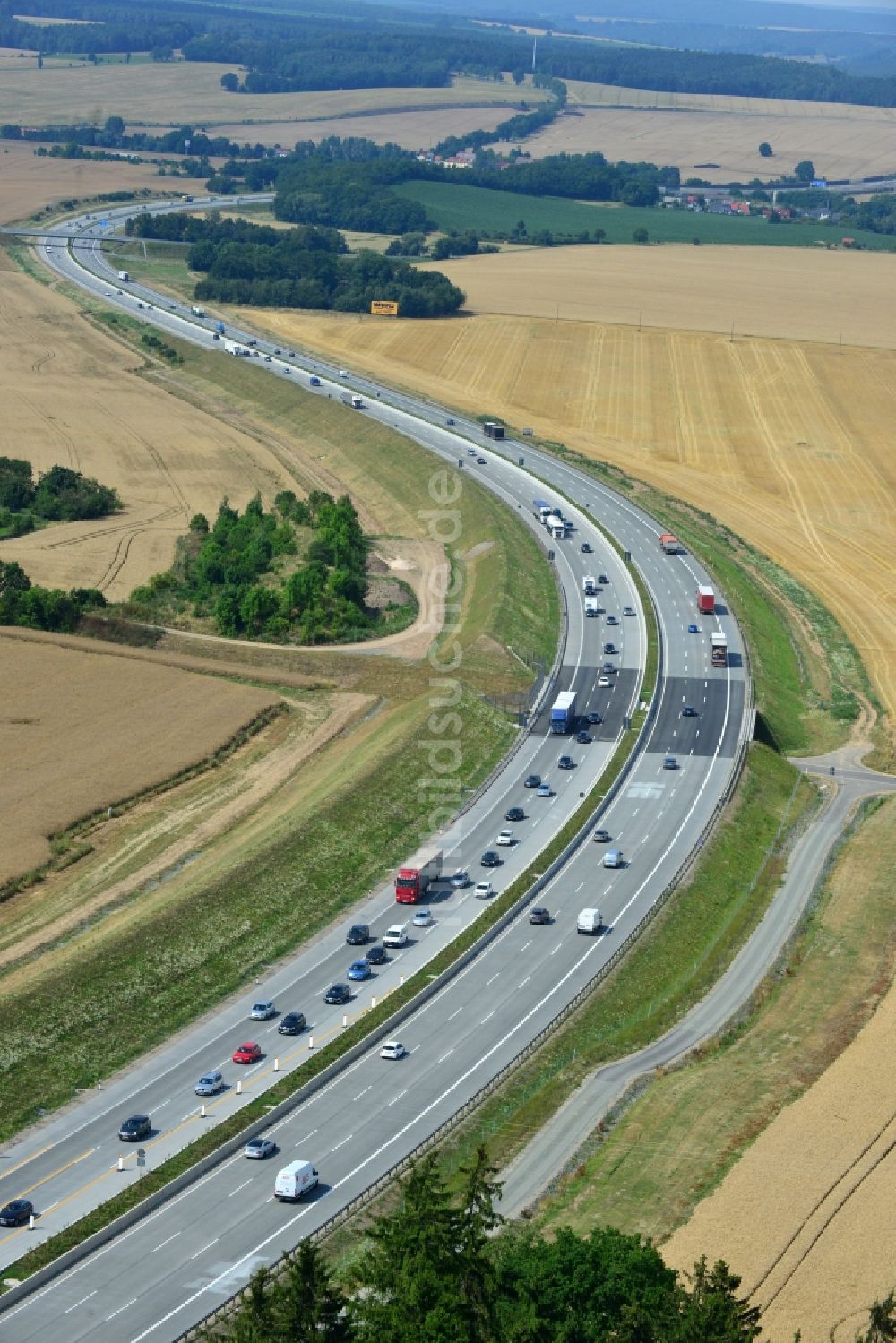 Lemnitz von oben - Ausbau- Arbeiten und Baustellen an der Streckenführung der BAB Bundesautobahn A9 bei Lemnitz in Thüringen