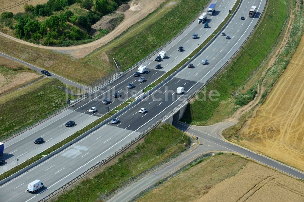 Luftaufnahme Lemnitz - Ausbau- Arbeiten und Baustellen an der Streckenführung der BAB Bundesautobahn A9 bei Lemnitz in Thüringen