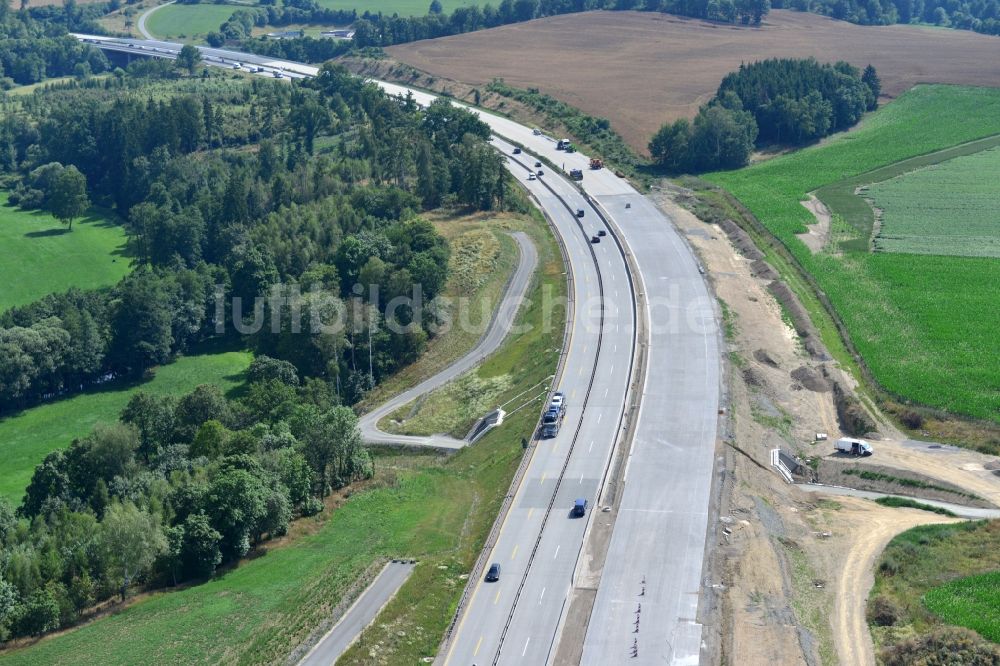 Luftbild Mönchgrün - Ausbau- Arbeiten und Baustellen an der Streckenführung der BAB Bundesautobahn A9 bei Mönchgrün in Thüringen