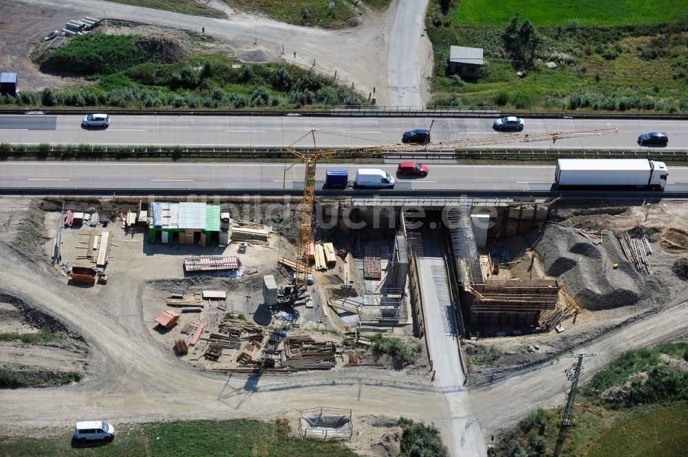 Moßbach aus der Vogelperspektive: Ausbau- Arbeiten und Baustellen an der Streckenführung der BAB Bundesautobahn A9 bei Moßbach in Thüringen