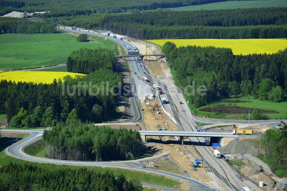 Luftaufnahme Moßbach - Ausbau- Arbeiten und Baustellen an der Streckenführung der BAB Bundesautobahn A9 bei Moßbach in Thüringen