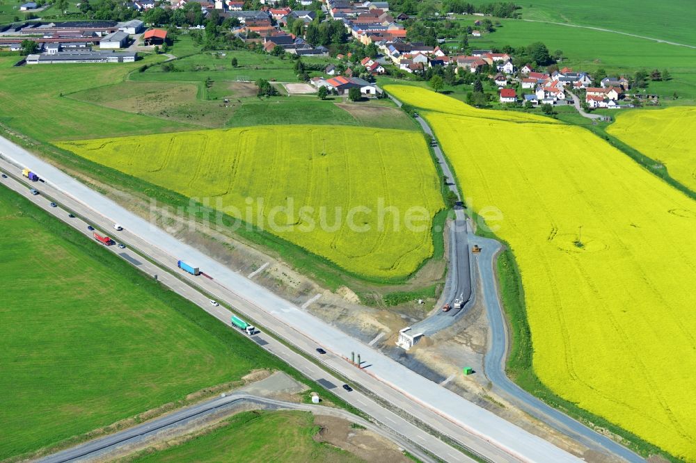 Moßbach von oben - Ausbau- Arbeiten und Baustellen an der Streckenführung der BAB Bundesautobahn A9 bei Moßbach in Thüringen