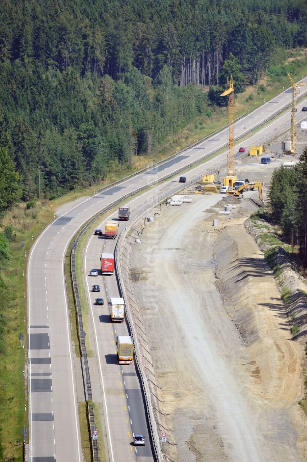 Luftaufnahme Pahnstangen - Ausbau- Arbeiten und Baustellen an der Streckenführung der BAB Bundesautobahn A9 bei Pahnstangen in Thüringen