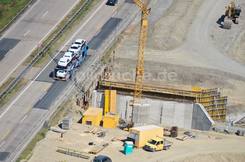 Pahnstangen von oben - Ausbau- Arbeiten und Baustellen an der Streckenführung der BAB Bundesautobahn A9 bei Pahnstangen in Thüringen