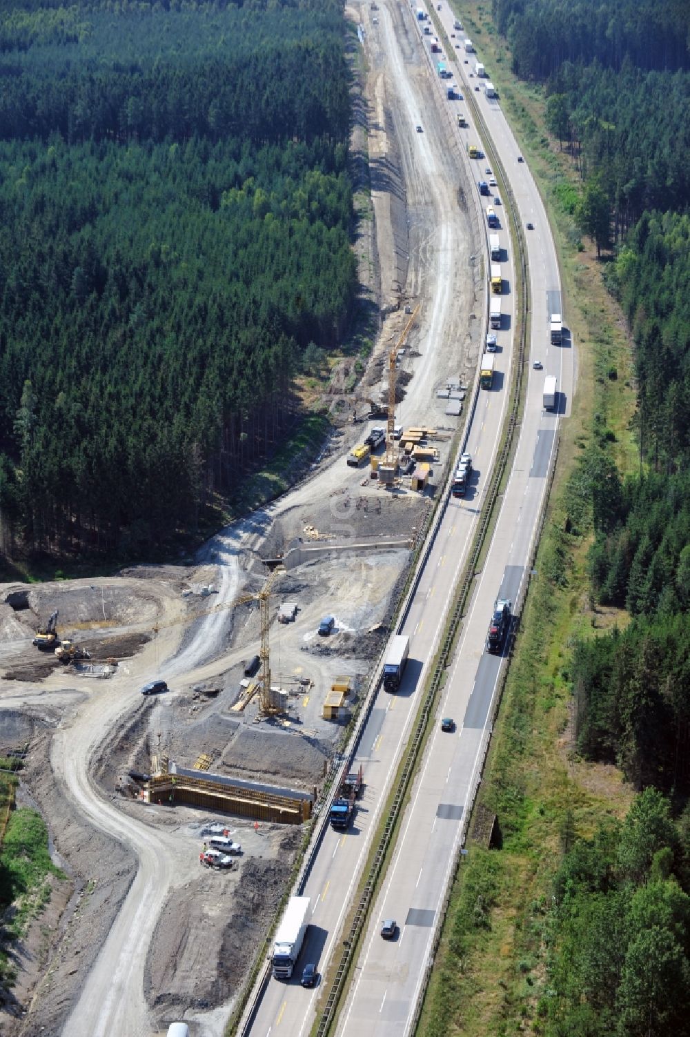 Pahnstangen von oben - Ausbau- Arbeiten und Baustellen an der Streckenführung der BAB Bundesautobahn A9 bei Pahnstangen in Thüringen