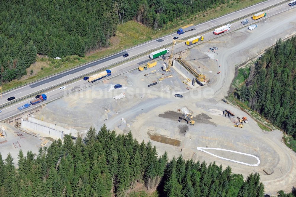 Luftaufnahme Pahnstangen - Ausbau- Arbeiten und Baustellen an der Streckenführung der BAB Bundesautobahn A9 bei Pahnstangen in Thüringen