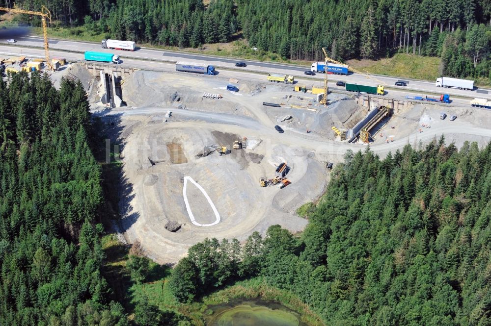 Pahnstangen von oben - Ausbau- Arbeiten und Baustellen an der Streckenführung der BAB Bundesautobahn A9 bei Pahnstangen in Thüringen