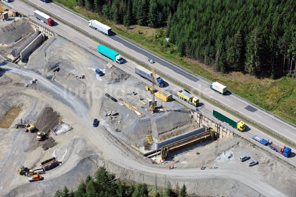 Luftaufnahme Pahnstangen - Ausbau- Arbeiten und Baustellen an der Streckenführung der BAB Bundesautobahn A9 bei Pahnstangen in Thüringen