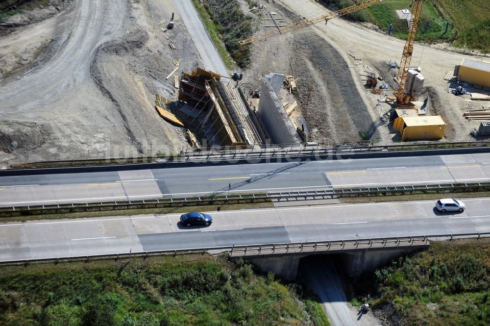 Pahnstangen aus der Vogelperspektive: Ausbau- Arbeiten und Baustellen an der Streckenführung der BAB Bundesautobahn A9 bei Pahnstangen in Thüringen