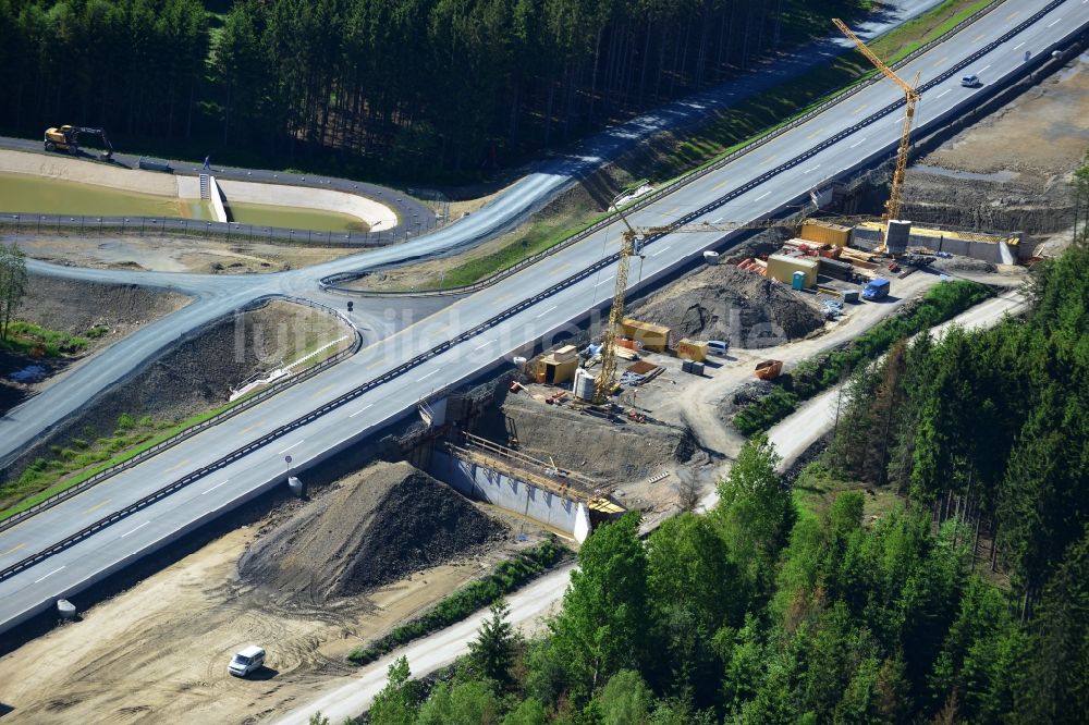 Pahnstangen von oben - Ausbau- Arbeiten und Baustellen an der Streckenführung der BAB Bundesautobahn A9 bei Pahnstangen in Thüringen