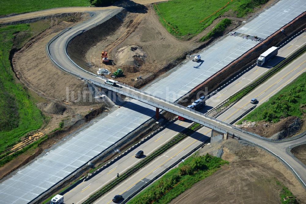 Pahnstangen von oben - Ausbau- Arbeiten und Baustellen an der Streckenführung der BAB Bundesautobahn A9 bei Pahnstangen in Thüringen