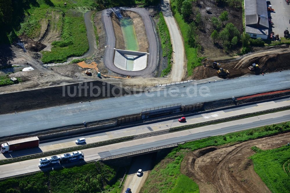 Pahnstangen von oben - Ausbau- Arbeiten und Baustellen an der Streckenführung der BAB Bundesautobahn A9 bei Pahnstangen in Thüringen