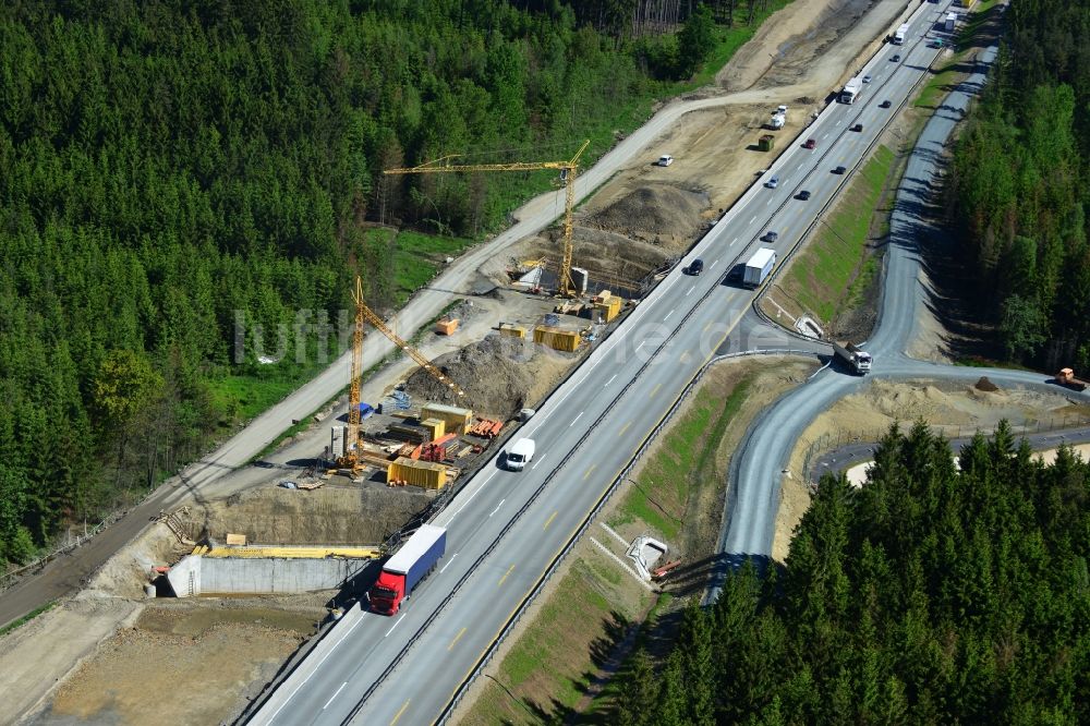 Pahnstangen von oben - Ausbau- Arbeiten und Baustellen an der Streckenführung der BAB Bundesautobahn A9 bei Pahnstangen in Thüringen